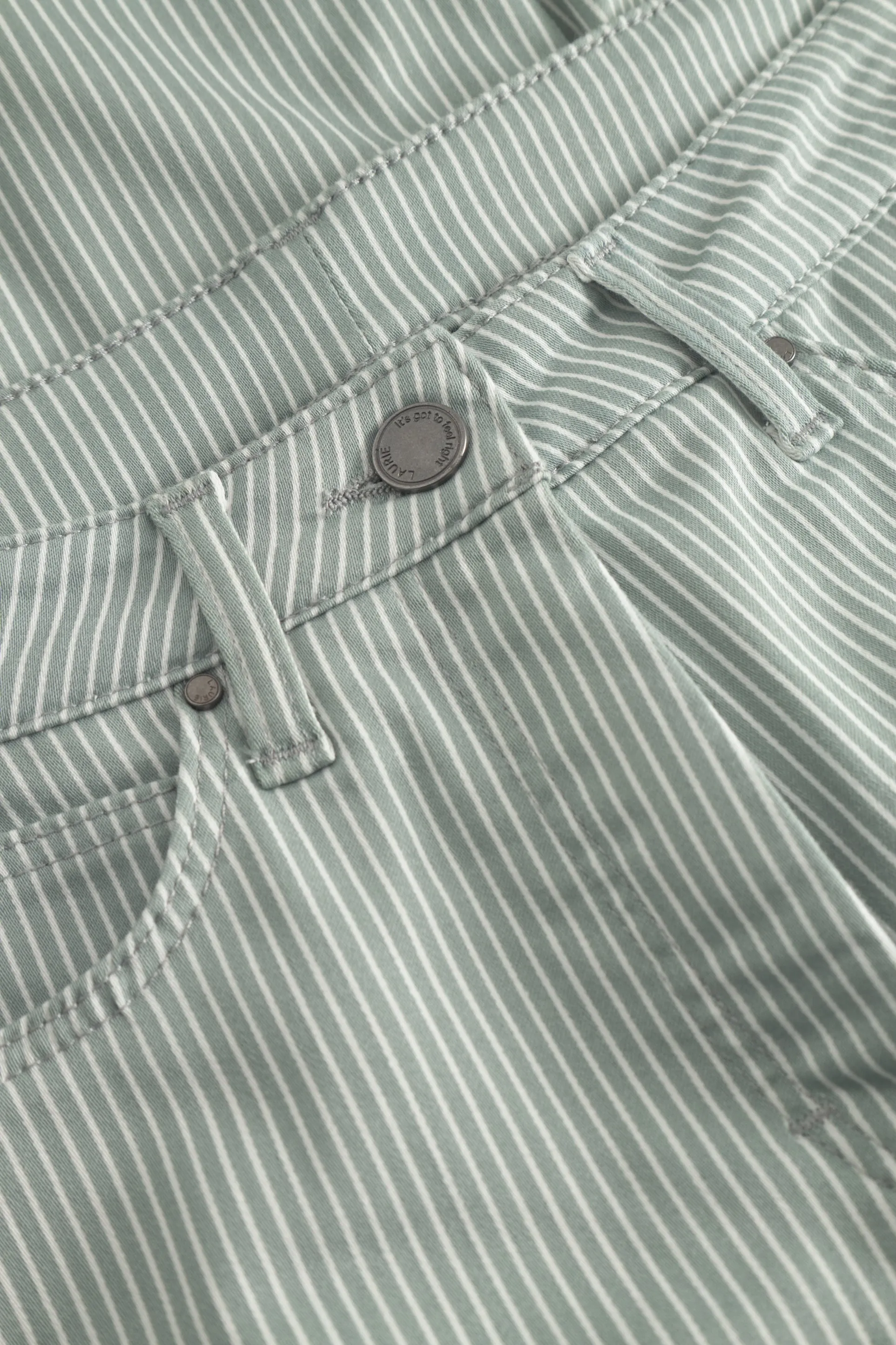 Carol Loose - Medium Length - Sage Stripe