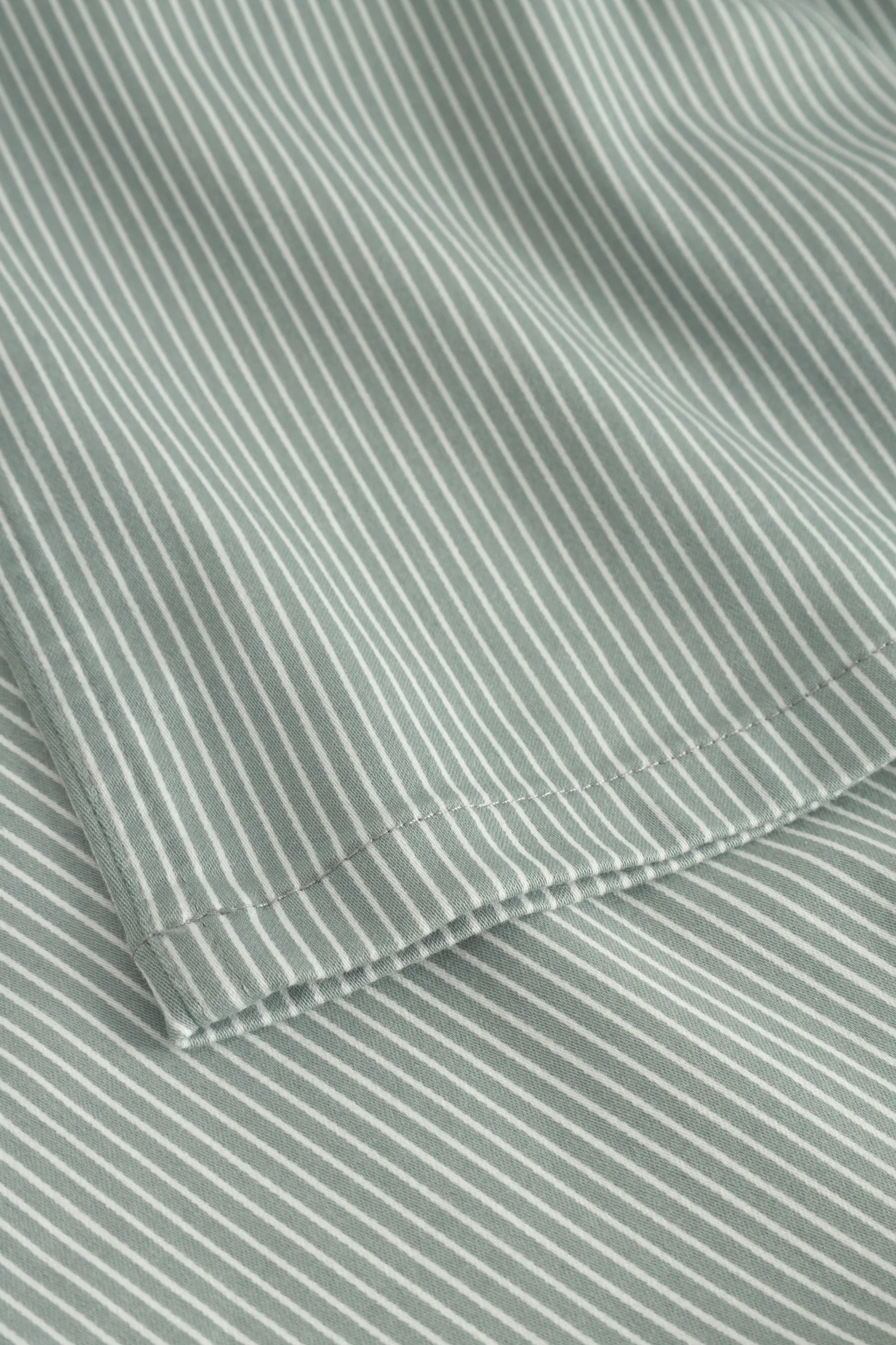 Carol Loose - Medium Length - Sage Stripe