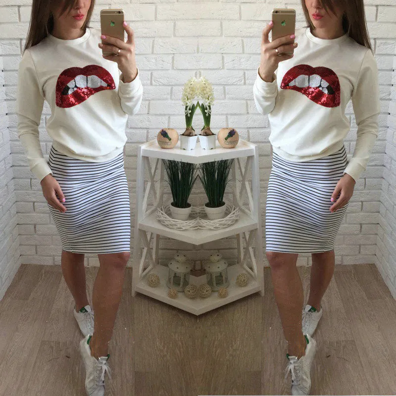 Lip Print Sequins Round Collar Long Sleeves Sweatshirt