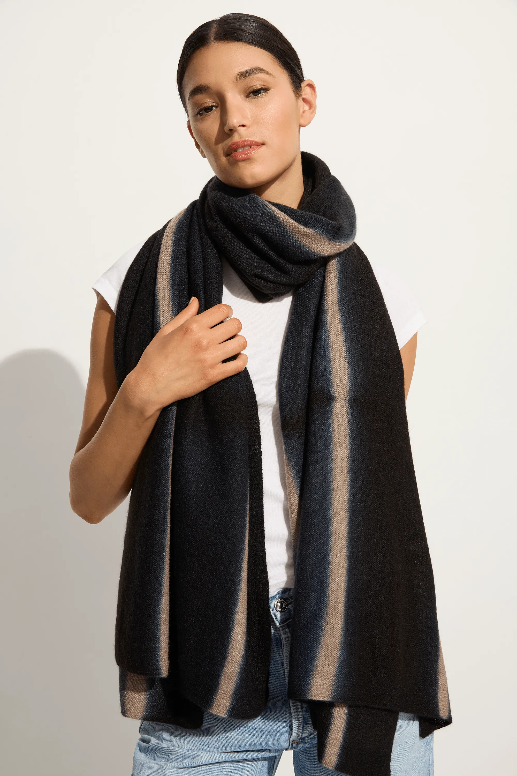 Suzusan Cashmere Shawl - Black / Light Coffee Line